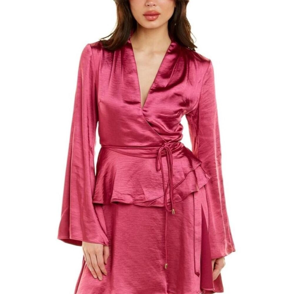 Elliatt The Label Emory Top M Orchid Fuchsia Satin Mock Neck Blouse NWT